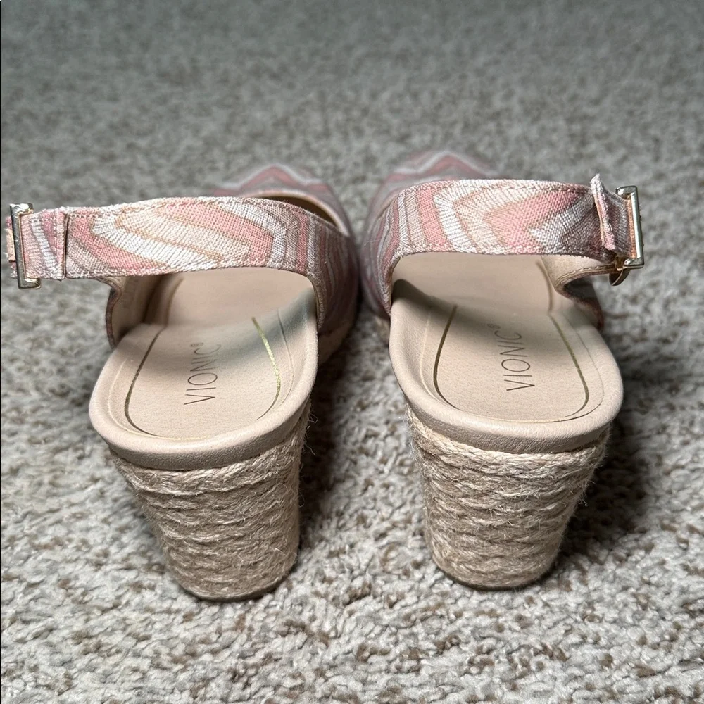 Vionic‎ Coralina Women's Chevron Slingback Wedge Size 8.5